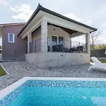 Haus Simuni
