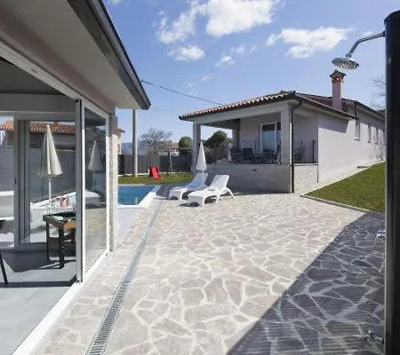 Haus Simuni